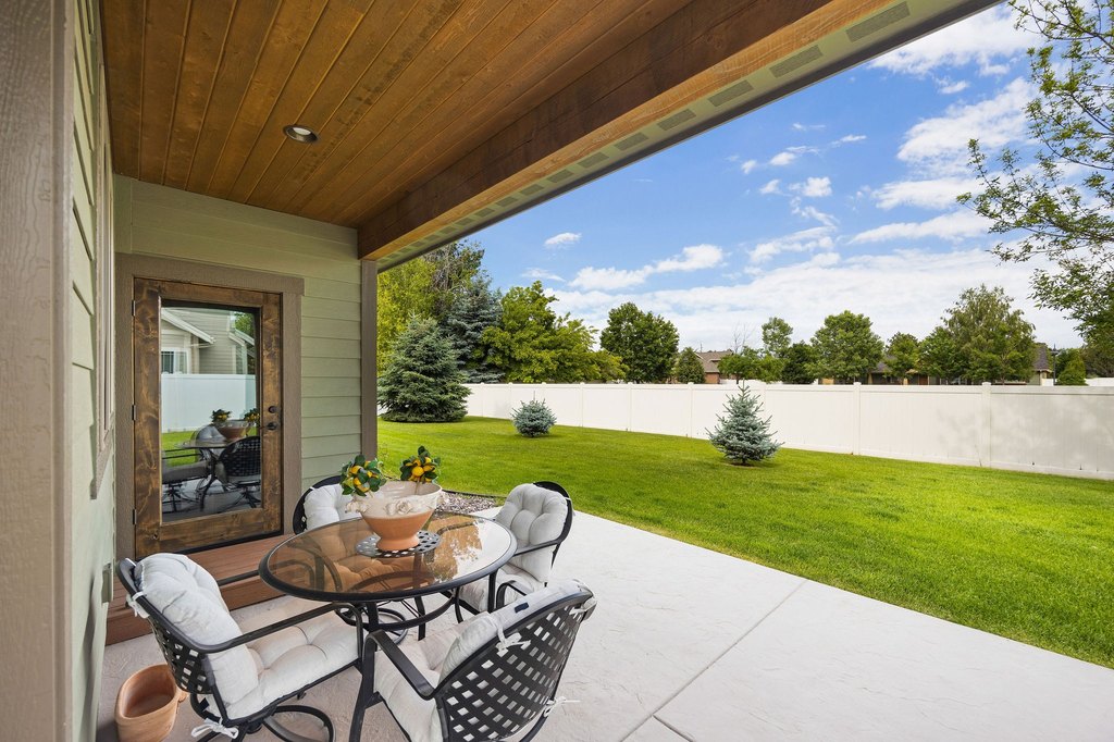 Kalispell, Montana, 59901, United States, 5 Bedrooms Bedrooms, ,3 BathroomsBathrooms,Residential,Forsale,1894905