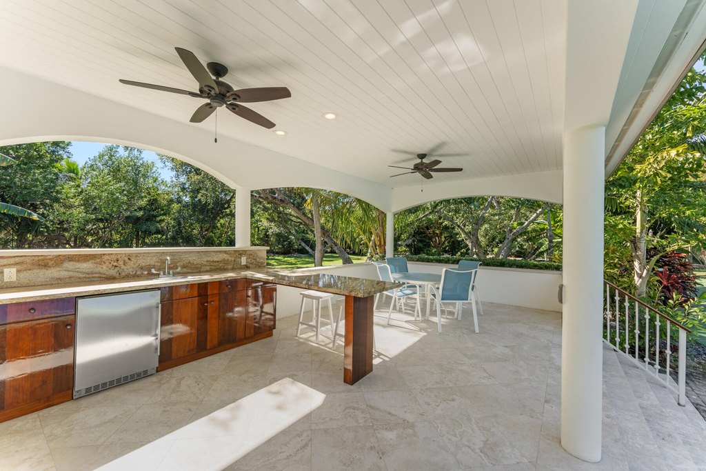 Plantation Key, Florida, 33070, United States, 7 Bedrooms Bedrooms, ,6.5 BathroomsBathrooms,Residential,Forsale,1971974