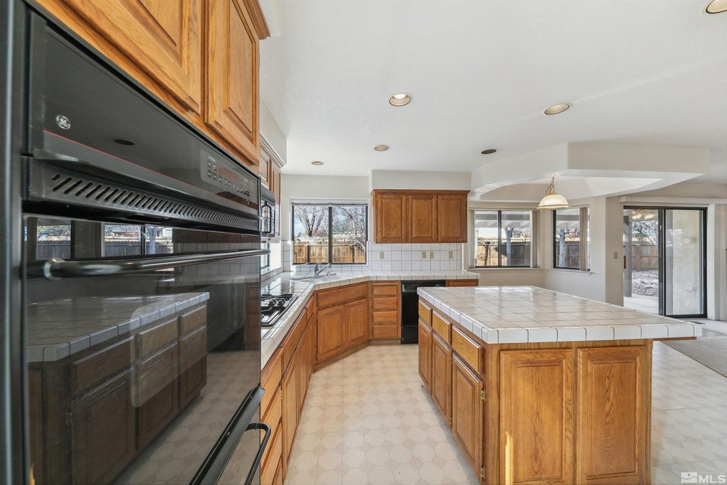 Gardnerville, Nevada, 89460, United States, 4 Bedrooms Bedrooms, ,3 BathroomsBathrooms,Residential,Forsale,1910345