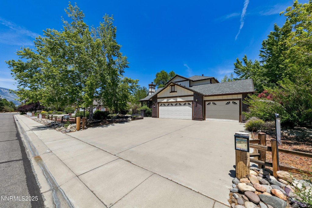 Gardnerville, Nevada, 89460, United States, 4 Bedrooms Bedrooms, ,3 BathroomsBathrooms,Residential,Forsale,1910345