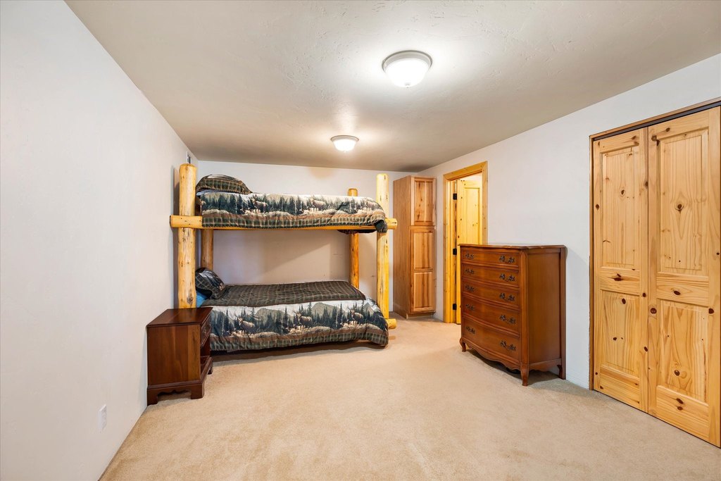 Polebridge, Montana, 59928, United States, 11 Bedrooms Bedrooms, ,8 BathroomsBathrooms,Residential,Forsale,1941151