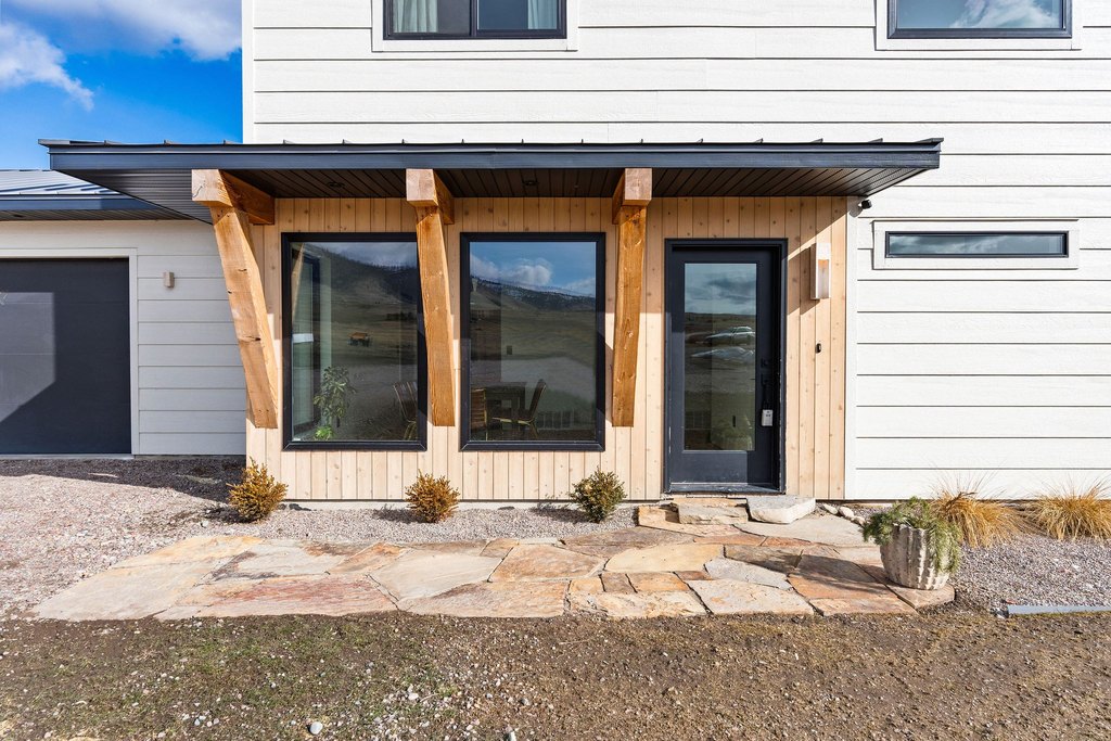 Elmo, Montana, 59915, United States, 3 Bedrooms Bedrooms, ,2.5 BathroomsBathrooms,Residential,Forsale,1941193