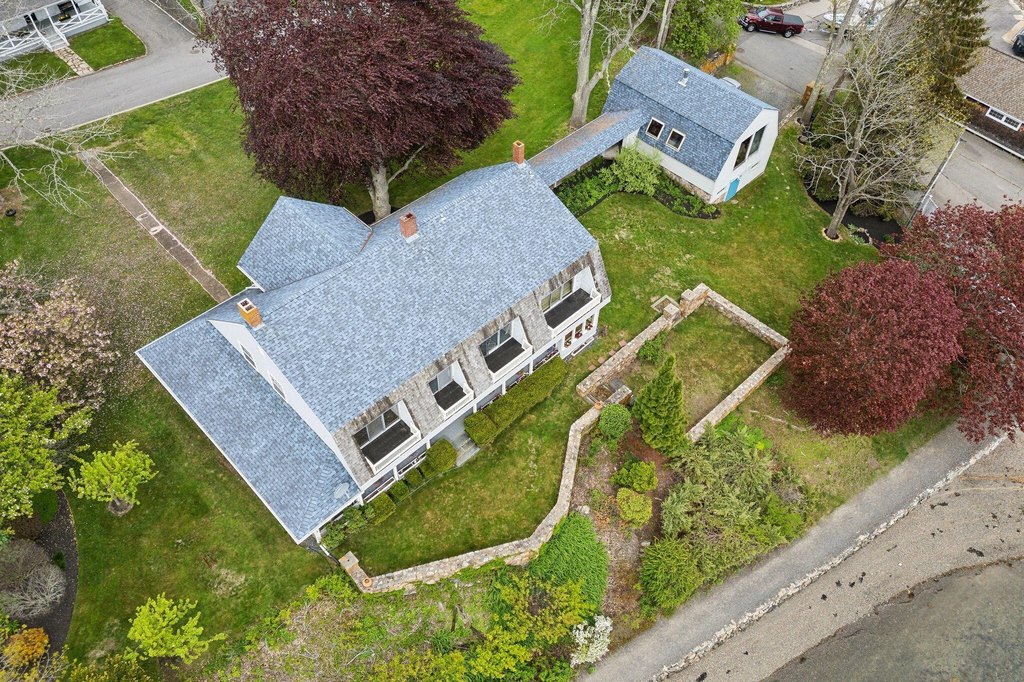 York, Maine, 03909, United States, 6 Bedrooms Bedrooms, ,2.5 BathroomsBathrooms,Residential,Forsale,1933959