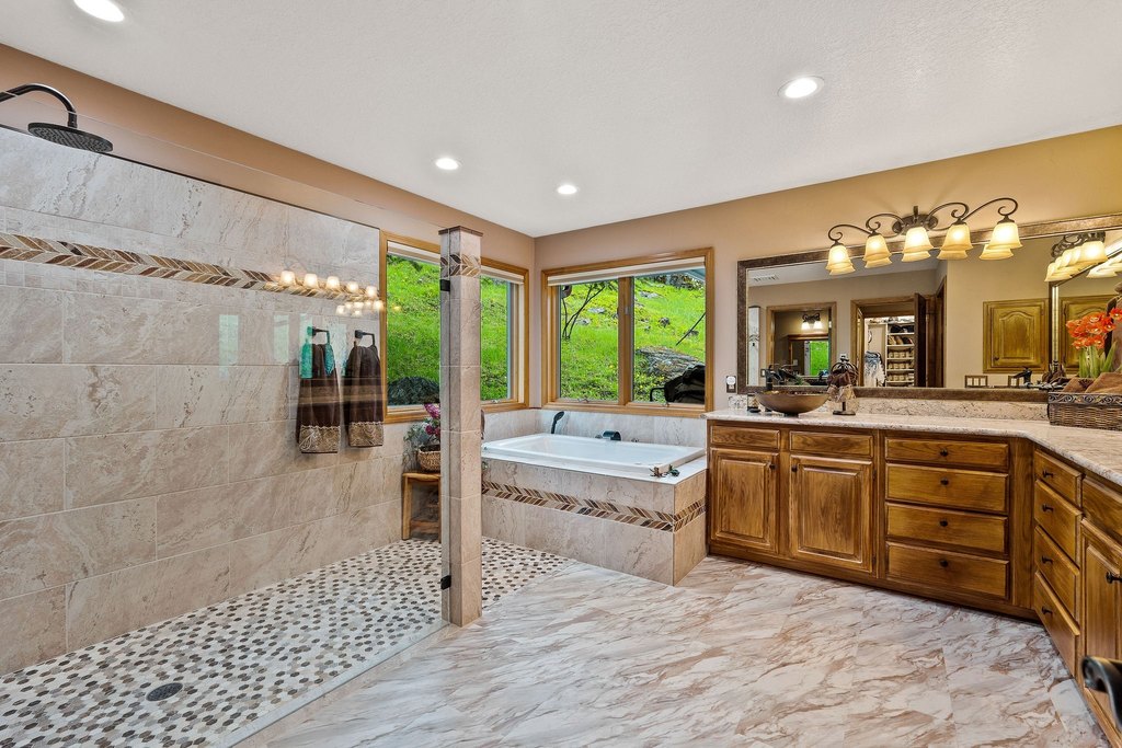 Bigfork, Montana, 59911, United States, 5 Bedrooms Bedrooms, ,3.5 BathroomsBathrooms,Residential,Forsale,1894903
