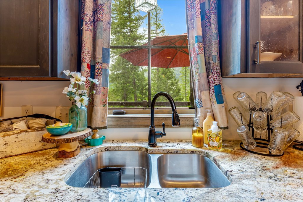 Kila, Montana, 59920, United States, 4 Bedrooms Bedrooms, ,3.5 BathroomsBathrooms,Residential,Forsale,1941183