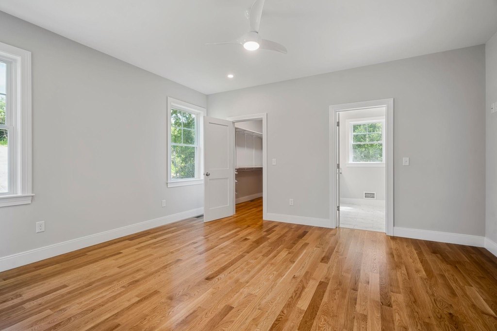 Kittery, Maine, 03905, United States, 3 Bedrooms Bedrooms, ,2.5 BathroomsBathrooms,Residential,Forsale,1968472