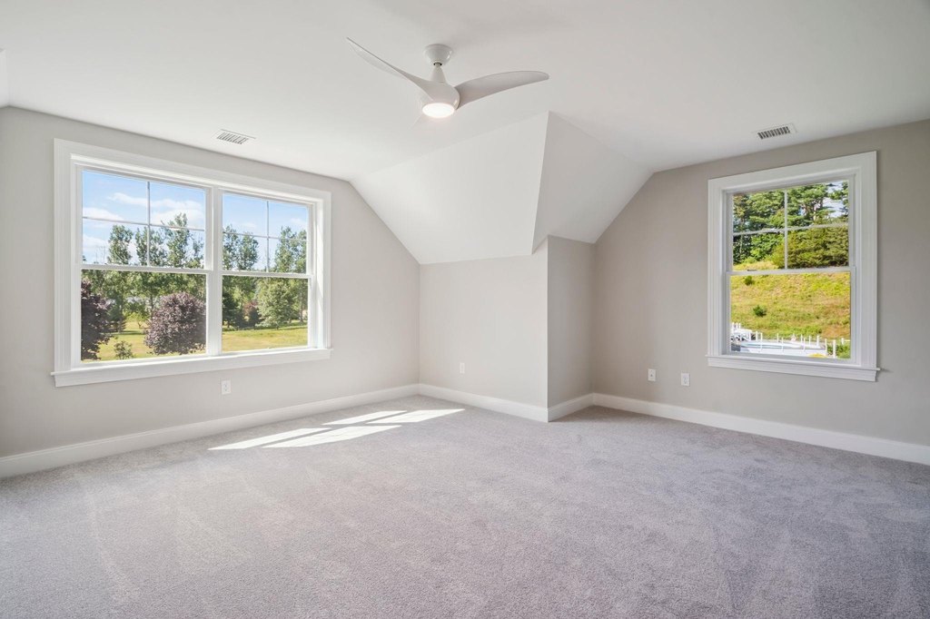 Kittery, Maine, 03905, United States, 3 Bedrooms Bedrooms, ,2.5 BathroomsBathrooms,Residential,Forsale,1968472