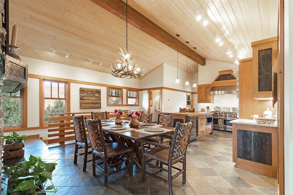 Hamilton, Montana, 59840, United States, 3 Bedrooms Bedrooms, ,4.5 BathroomsBathrooms,Residential,Forsale,1941163