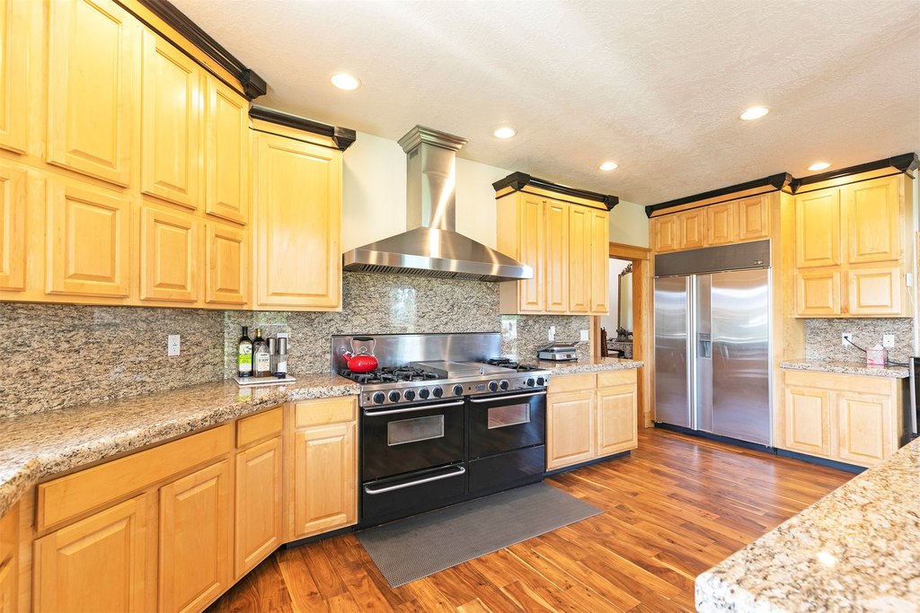 Hamilton, Montana, 59840, United States, 4 Bedrooms Bedrooms, ,4.5 BathroomsBathrooms,Residential,Forsale,1941161