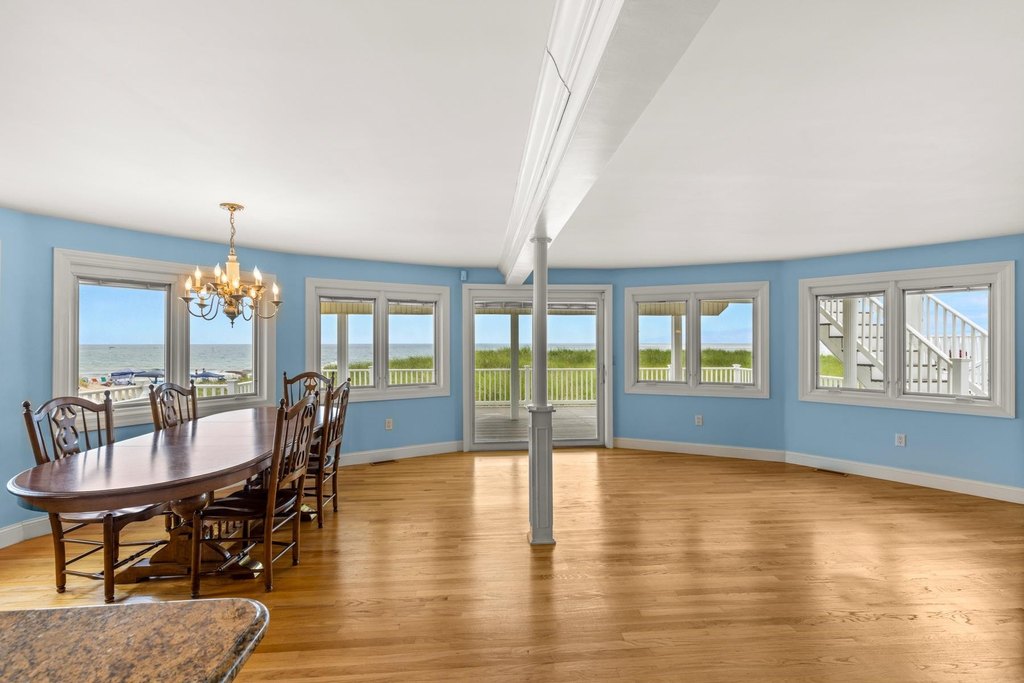 Seabrook, New Hampshire, 03874, United States, 4 Bedrooms Bedrooms, ,3 BathroomsBathrooms,Residential,Forsale,1934007