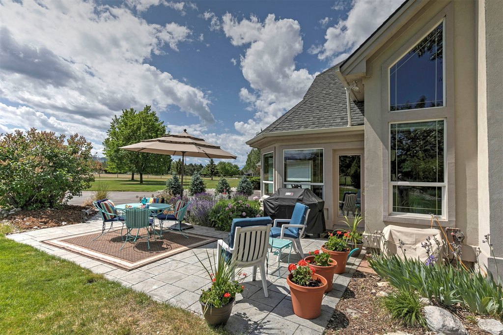 Hamilton, Montana, 59840, United States, 4 Bedrooms Bedrooms, ,4.5 BathroomsBathrooms,Residential,Forsale,1941161