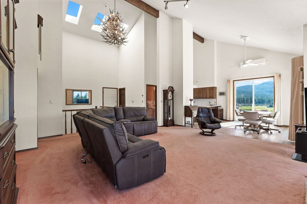 Bigfork, Montana, 59911, United States, 3 Bedrooms Bedrooms, ,3.5 BathroomsBathrooms,Residential,Forsale,1914976