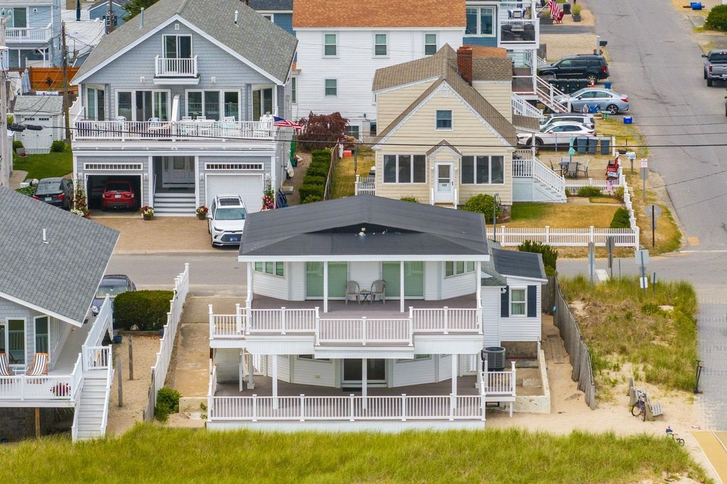 Seabrook, New Hampshire, 03874, United States, 4 Bedrooms Bedrooms, ,3 BathroomsBathrooms,Residential,Forsale,1934007