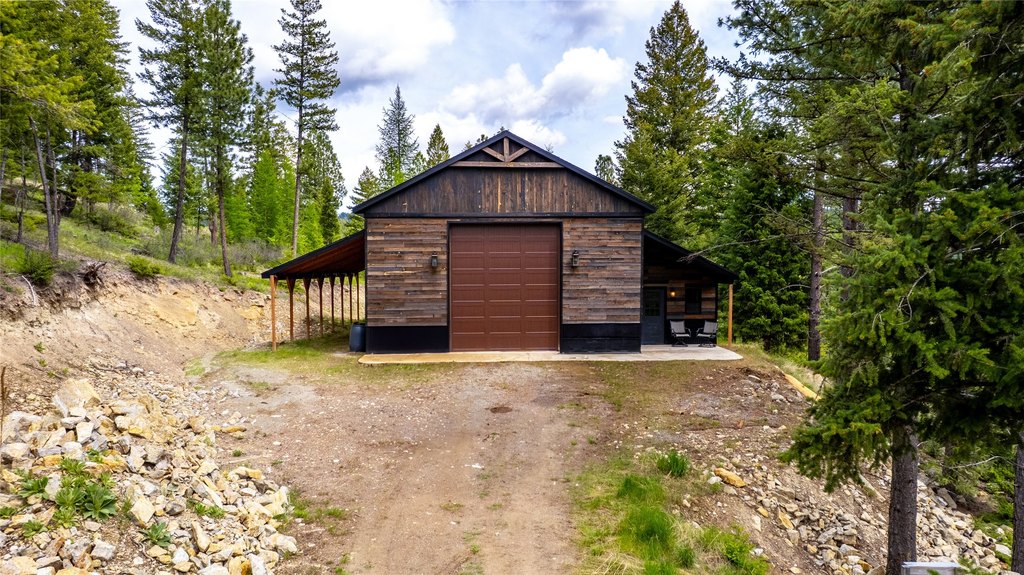 Kila, Montana, 59920, United States, 4 Bedrooms Bedrooms, ,3.5 BathroomsBathrooms,Residential,Forsale,1941183