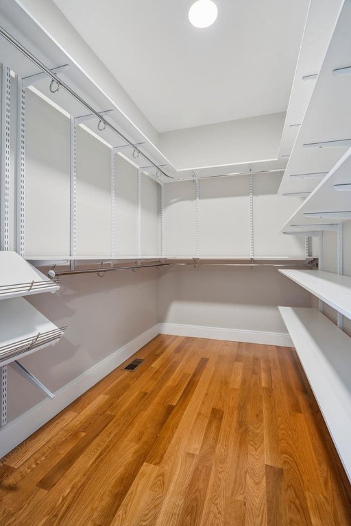 Kittery, Maine, 03905, United States, 3 Bedrooms Bedrooms, ,2.5 BathroomsBathrooms,Residential,Forsale,1968472