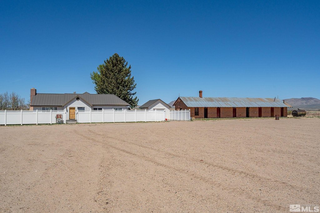 Smith, Nevada, 89430, United States, 7 Bedrooms Bedrooms, ,4.5 BathroomsBathrooms,Residential,Forsale,1910338