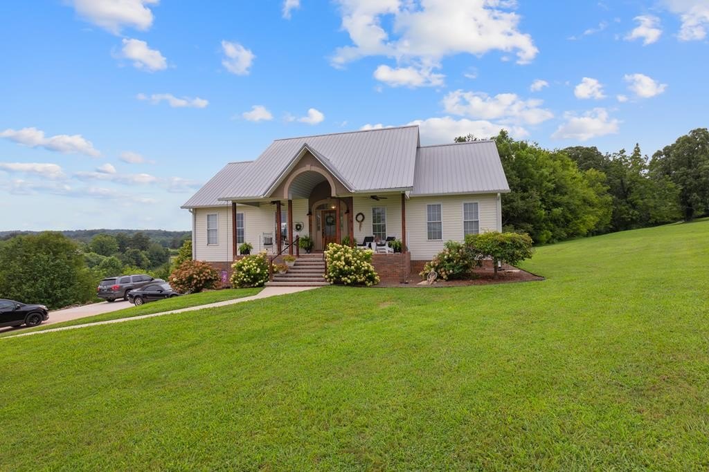 SPARTA, Tennessee, 38583, United States, 3 Bedrooms Bedrooms, ,3 BathroomsBathrooms,Residential,Forsale,1929841