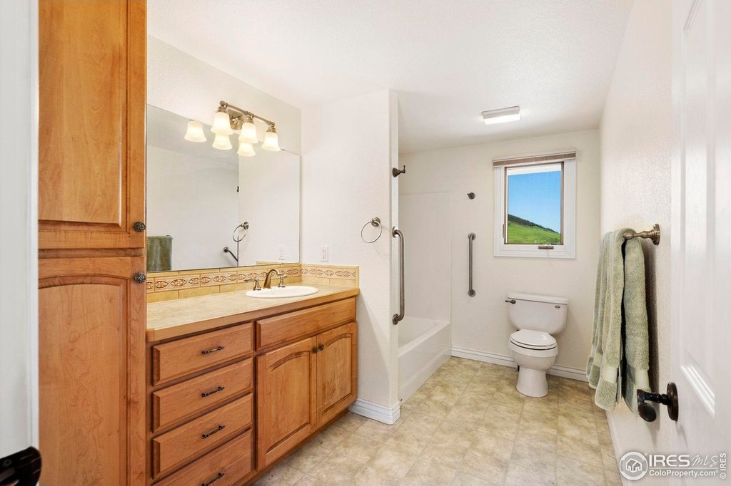 Loveland, Colorado, 80537, United States, 3 Bedrooms Bedrooms, ,2.5 BathroomsBathrooms,Residential,Forsale,1926788