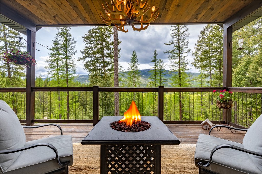 Kila, Montana, 59920, United States, 4 Bedrooms Bedrooms, ,3.5 BathroomsBathrooms,Residential,Forsale,1941183