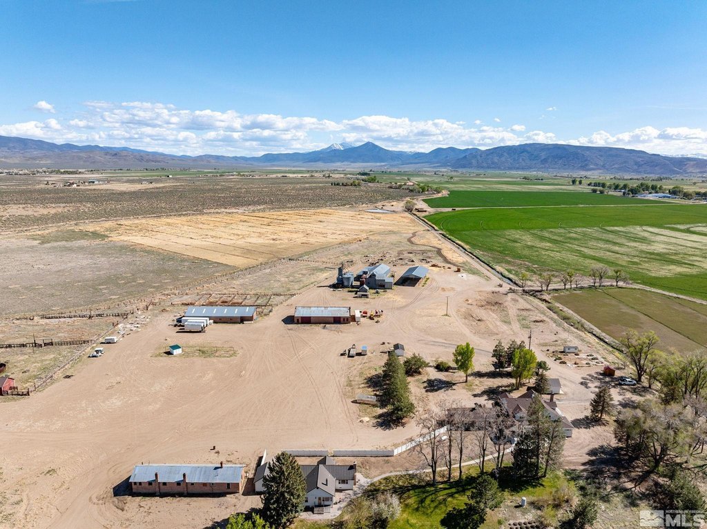 Smith, Nevada, 89430, United States, 7 Bedrooms Bedrooms, ,4.5 BathroomsBathrooms,Residential,Forsale,1910338
