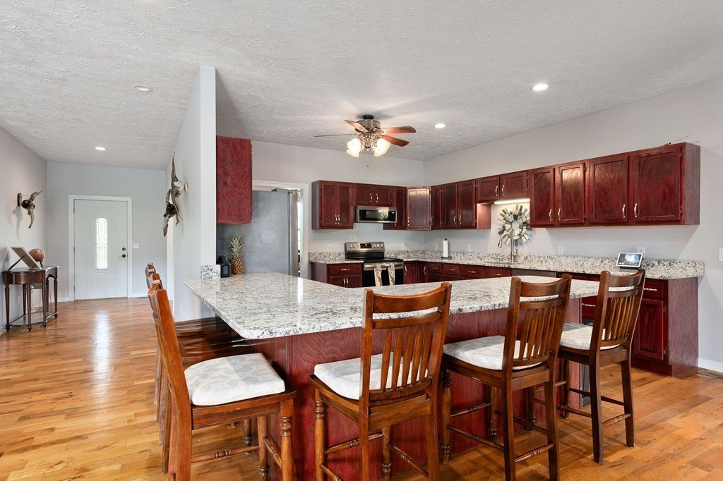 SPARTA, Tennessee, 38583, United States, 4 Bedrooms Bedrooms, ,3 BathroomsBathrooms,Residential,Forsale,1929831