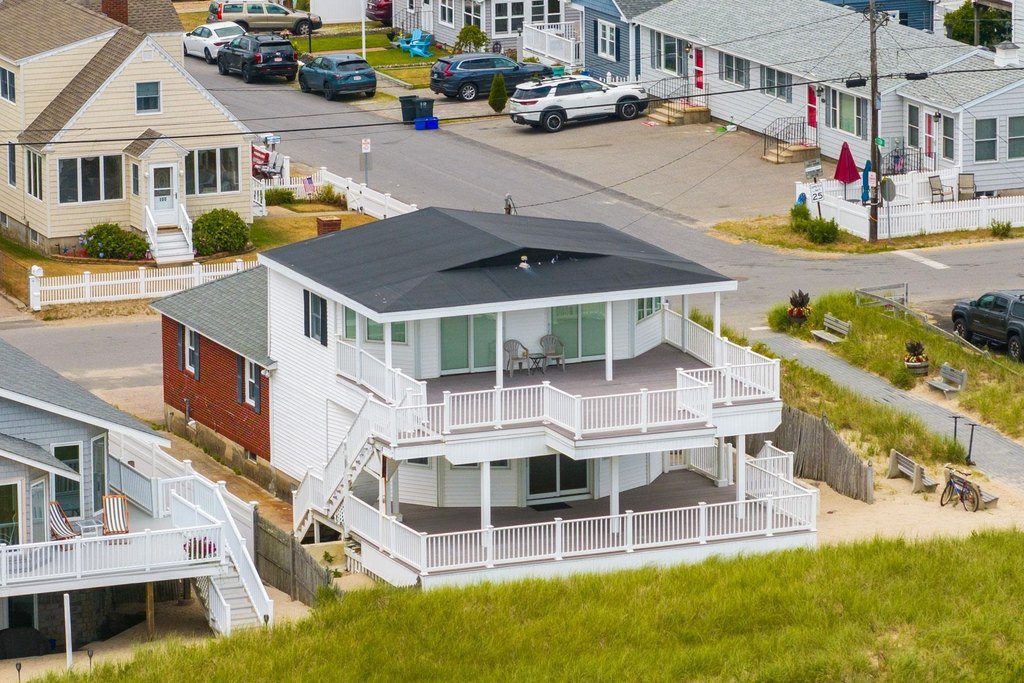 Seabrook, New Hampshire, 03874, United States, 4 Bedrooms Bedrooms, ,3 BathroomsBathrooms,Residential,Forsale,1934007