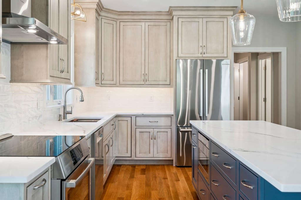 Kittery, Maine, 03905, United States, 3 Bedrooms Bedrooms, ,2.5 BathroomsBathrooms,Residential,Forsale,1968472