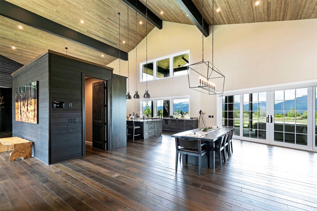 Hamilton, Montana, 59840, United States, 4 Bedrooms Bedrooms, ,3.5 BathroomsBathrooms,Residential,Forsale,1941174