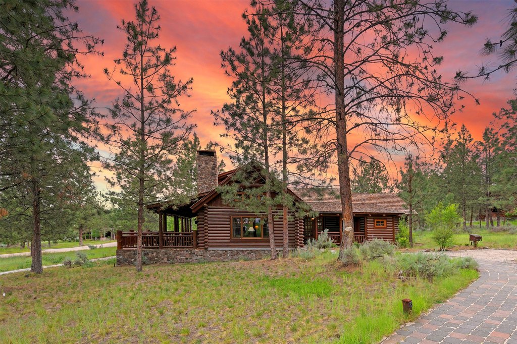 Hamilton, Montana, 59840, United States, 4 Bedrooms Bedrooms, ,4 BathroomsBathrooms,Residential,Forsale,1941172