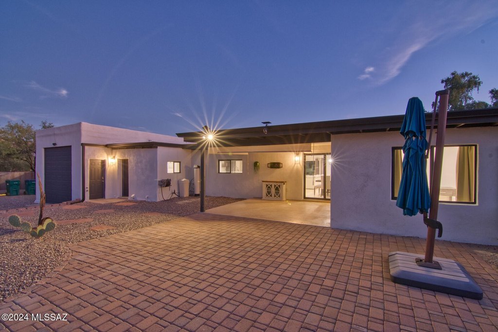 Tucson, Arizona, 85742, United States, 4 Bedrooms Bedrooms, ,2 BathroomsBathrooms,Residential,Forsale,1963526