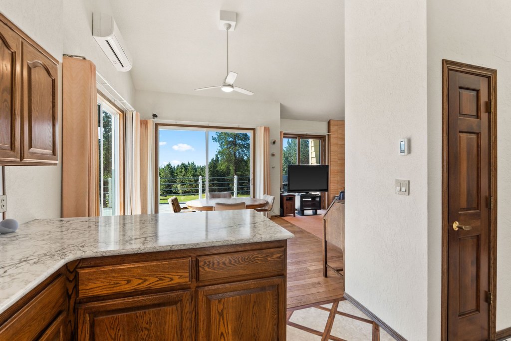 Bigfork, Montana, 59911, United States, 3 Bedrooms Bedrooms, ,3.5 BathroomsBathrooms,Residential,Forsale,1914976