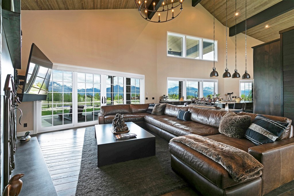 Hamilton, Montana, 59840, United States, 4 Bedrooms Bedrooms, ,3.5 BathroomsBathrooms,Residential,Forsale,1941174