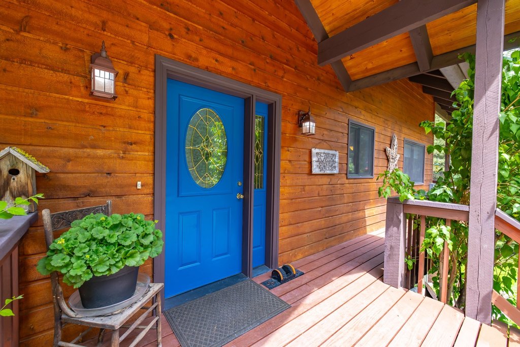 Whitefish, Montana, 59937, United States, 5 Bedrooms Bedrooms, ,3 BathroomsBathrooms,Residential,Forsale,1941155
