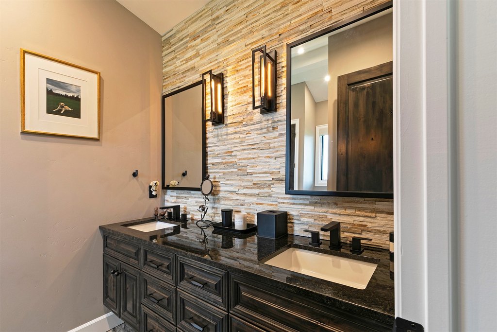 Hamilton, Montana, 59840, United States, 4 Bedrooms Bedrooms, ,3.5 BathroomsBathrooms,Residential,Forsale,1941174