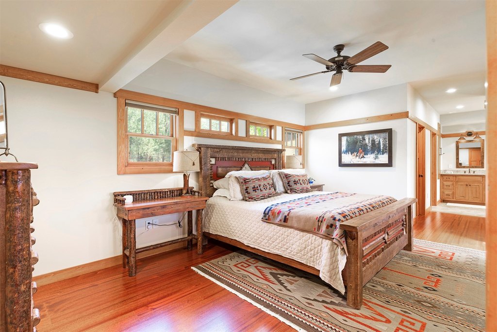 Hamilton, Montana, 59840, United States, 3 Bedrooms Bedrooms, ,4.5 BathroomsBathrooms,Residential,Forsale,1941163