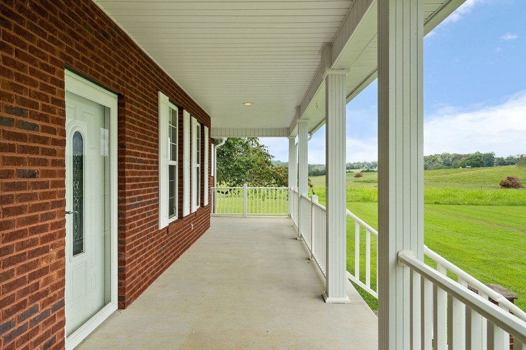 SPARTA, Tennessee, 38583, United States, 4 Bedrooms Bedrooms, ,3 BathroomsBathrooms,Residential,Forsale,1929831
