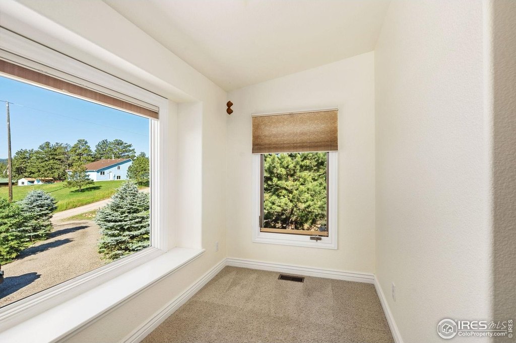 Loveland, Colorado, 80537, United States, 3 Bedrooms Bedrooms, ,2.5 BathroomsBathrooms,Residential,Forsale,1926788