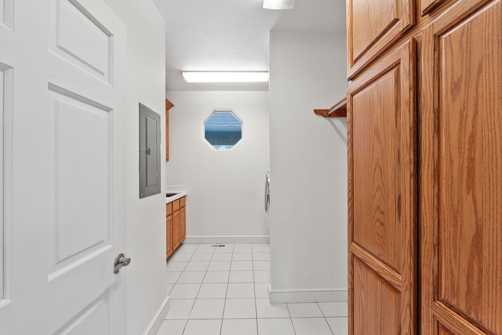 Bigfork, Montana, 59911, United States, 4 Bedrooms Bedrooms, ,4.5 BathroomsBathrooms,Residential,Forsale,1914978