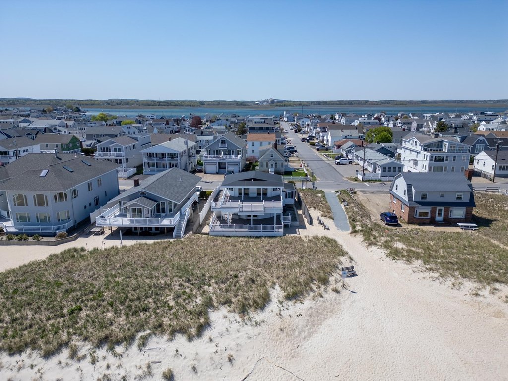 Seabrook, New Hampshire, 03874, United States, 4 Bedrooms Bedrooms, ,3 BathroomsBathrooms,Residential,Forsale,1934007
