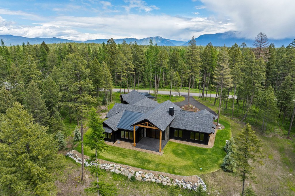 Whitefish, Montana, 59937, United States, 4 Bedrooms Bedrooms, ,3.5 BathroomsBathrooms,Residential,Forsale,1894895