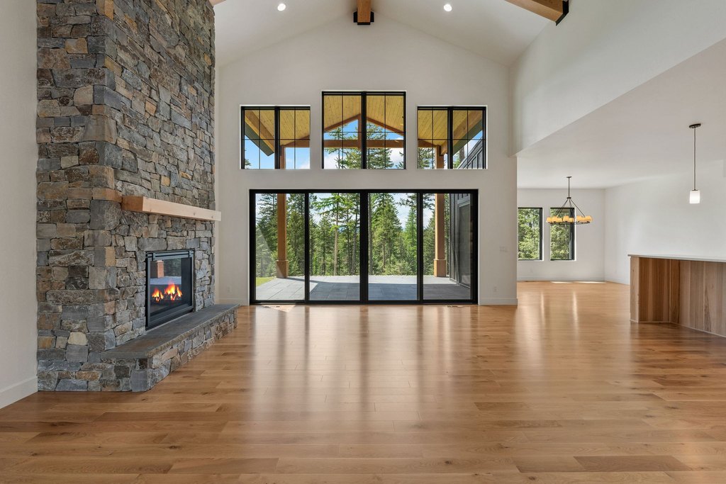 Whitefish, Montana, 59937, United States, 4 Bedrooms Bedrooms, ,3.5 BathroomsBathrooms,Residential,Forsale,1894895