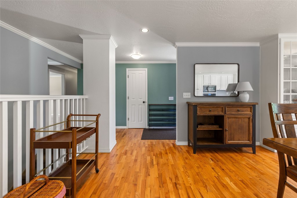 Missoula, Montana, 59803, United States, 5 Bedrooms Bedrooms, ,3 BathroomsBathrooms,Residential,Forsale,1914968
