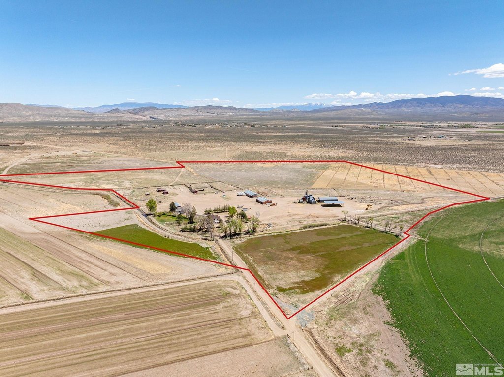 Smith, Nevada, 89430, United States, 7 Bedrooms Bedrooms, ,4.5 BathroomsBathrooms,Residential,Forsale,1910338