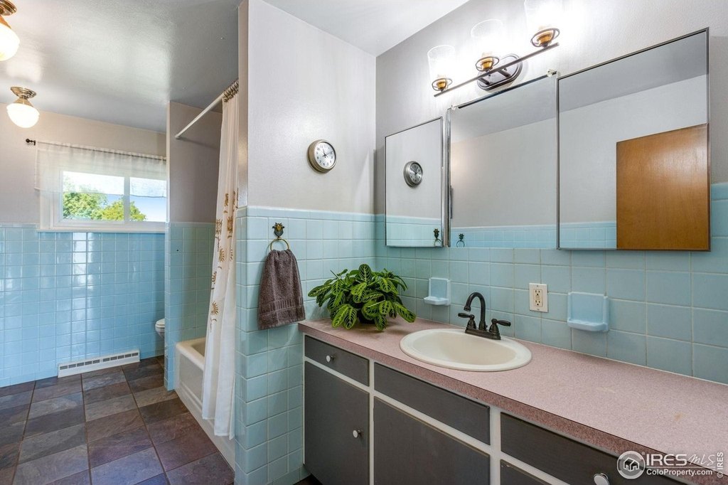 Sterling, Colorado, 80751, United States, 3 Bedrooms Bedrooms, ,2 BathroomsBathrooms,Residential,Forsale,1926796