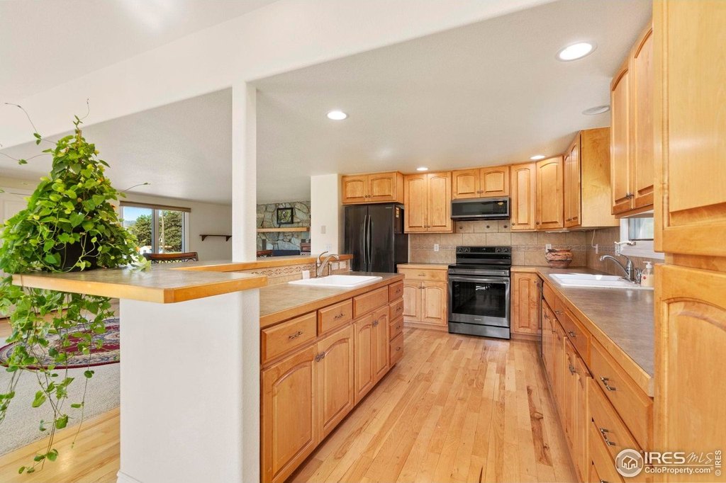 Loveland, Colorado, 80537, United States, 3 Bedrooms Bedrooms, ,2.5 BathroomsBathrooms,Residential,Forsale,1926788