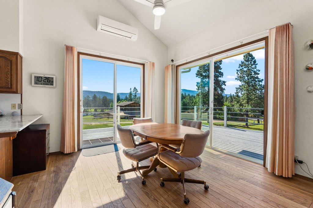 Bigfork, Montana, 59911, United States, 3 Bedrooms Bedrooms, ,3.5 BathroomsBathrooms,Residential,Forsale,1914976