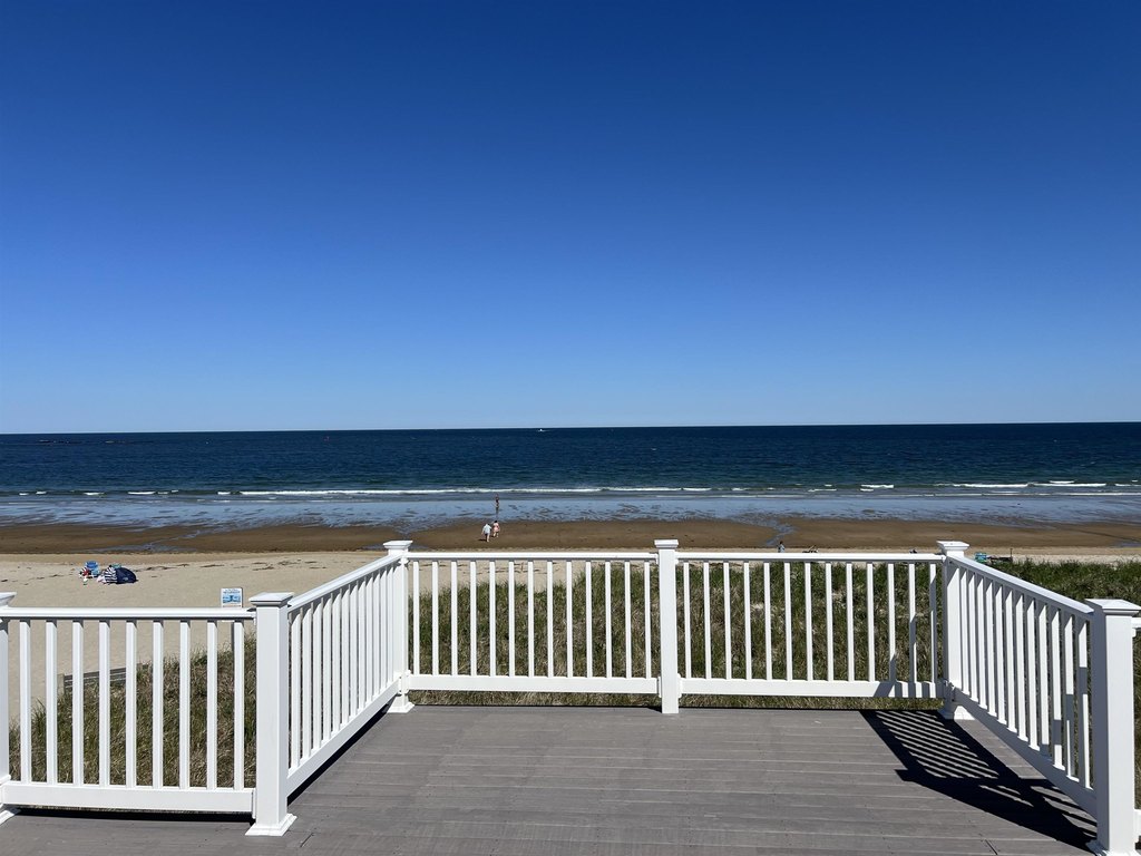 Seabrook, New Hampshire, 03874, United States, 4 Bedrooms Bedrooms, ,3 BathroomsBathrooms,Residential,Forsale,1934007