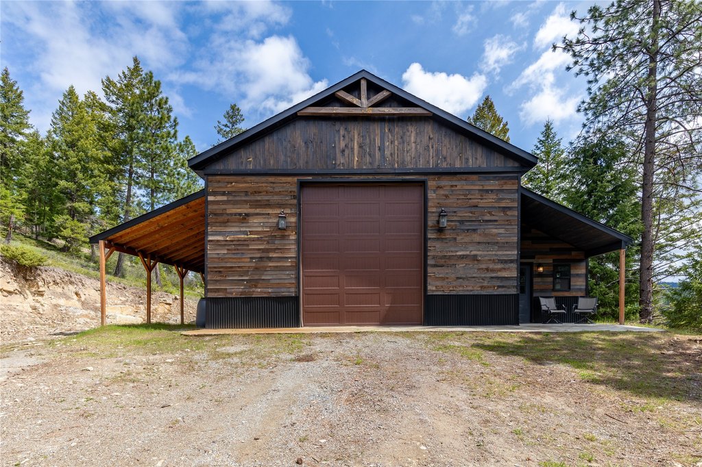 Kila, Montana, 59920, United States, 4 Bedrooms Bedrooms, ,3.5 BathroomsBathrooms,Residential,Forsale,1941183