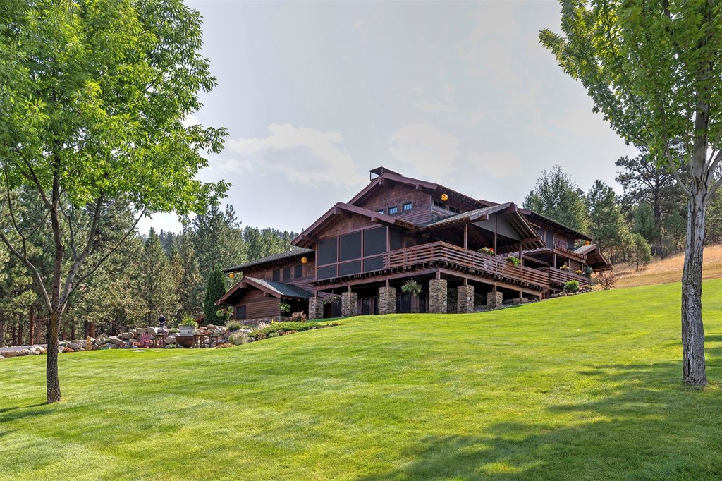 Hamilton, Montana, 59840, United States, 3 Bedrooms Bedrooms, ,4.5 BathroomsBathrooms,Residential,Forsale,1941163