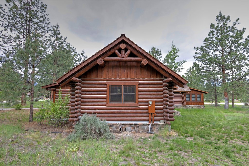 Hamilton, Montana, 59840, United States, 4 Bedrooms Bedrooms, ,4 BathroomsBathrooms,Residential,Forsale,1941172